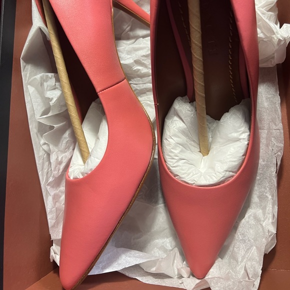 Coach Pink Heels - Picture 3 of 7